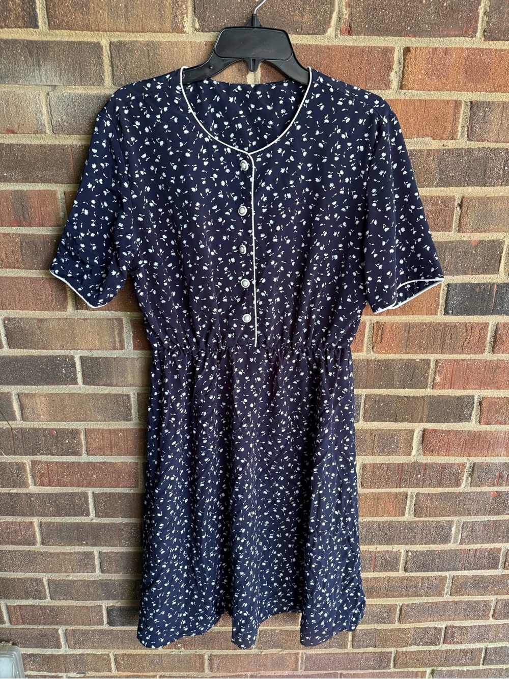 Vintage dress - navy with white flowers
